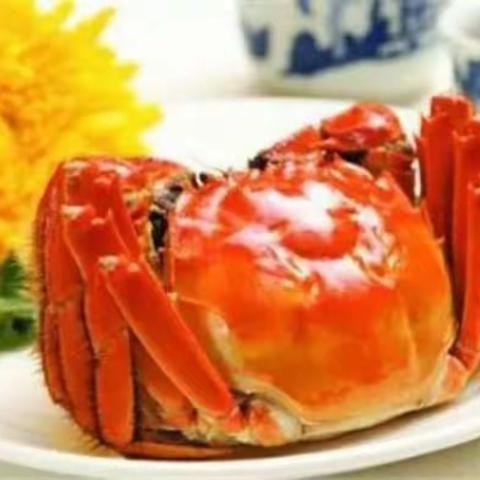 螃蟹与古酒很配哦。