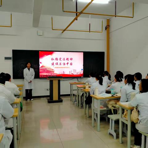 弘扬宪法精神建设法治中国和践行志愿服务