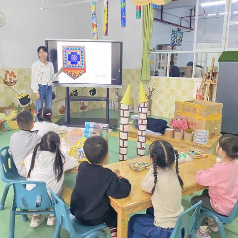 沙头村幼儿园大班级美术晚托班—《挂毯》