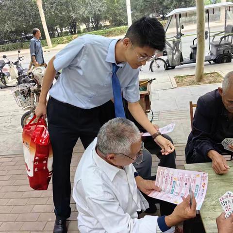 金融知识进广场，趣味投壶助宣传———枣庄银行济宁汶上支行开展宣传活动