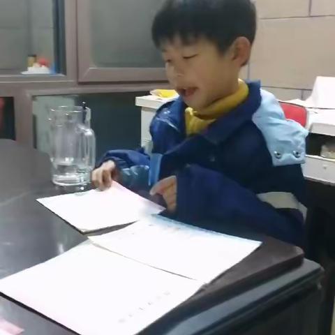 科学小实验之食盐溶解--实小一(2)班王哲轩