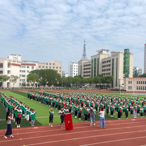 牢记党的教导 争做强国少年——曾都区文峰学校隆重举行2025年新队员入队仪式