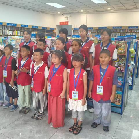 “读好书，践美德，争做文明小使者”——旅顺开发区实验小学三年三班栾依彤参加新华书店假期道德实践活动