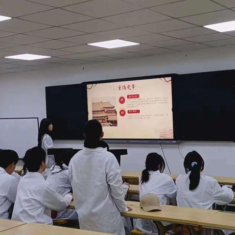 学习雷锋精神，争做新青年好青年