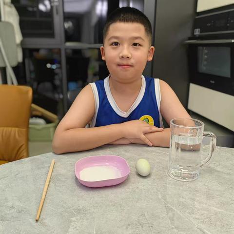 横峰一小二（6）班尹昕辰第二次科学小实验—盐水的浮力
