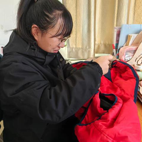 暖冬里的针线，缝进心里的光