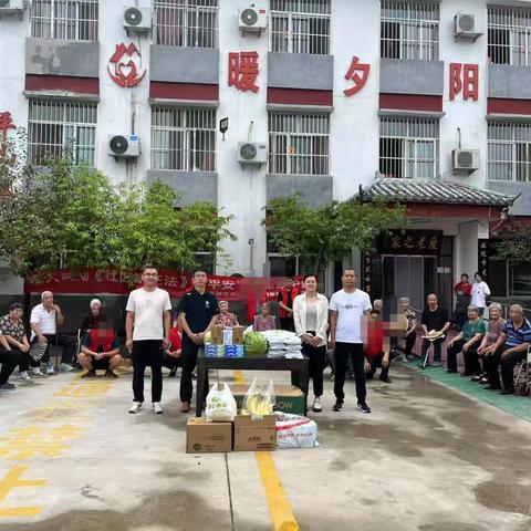 敬老爱老献爱心 助力矫正公益行 ——矫正对象开展敬老院公益活动