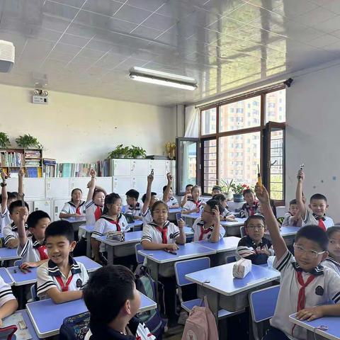 以“劳”树德，以“劳”育美一一五常市第二实验小学校四年八班劳动实践活动