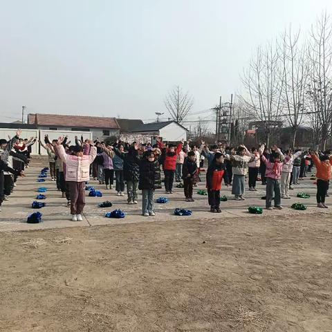 阳光大课间 活力满校园——仙鹤中心小学开展阳光大课间活动