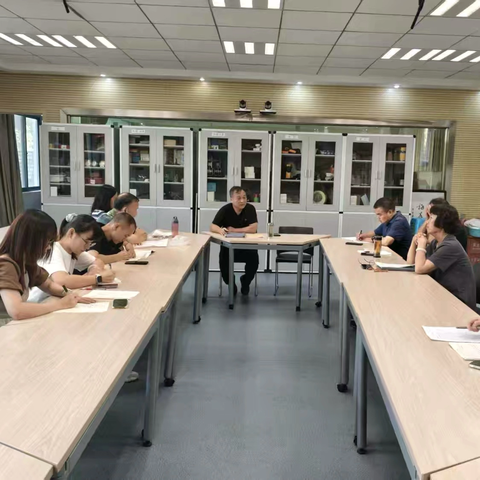 “数”中见深意，“研”里拓新知 ——2025年9月17日九年级数学组第三次教研活动 ‍