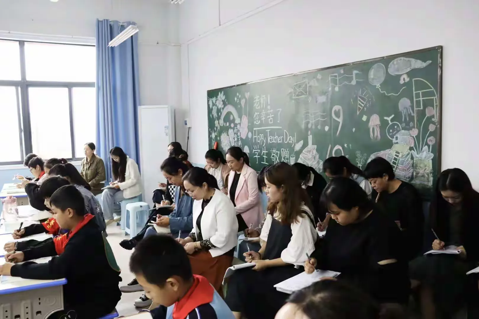 简篇-携手共进齐成长 青春芳华初绽放——柘城县第二实验小学教育集团八一爱民小学新教师展示课系列报道(一)