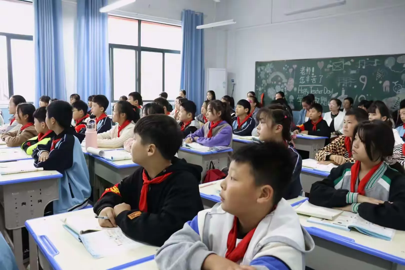 简篇-携手共进齐成长 青春芳华初绽放——柘城县第二实验小学教育集团八一爱民小学新教师展示课系列报道(一)