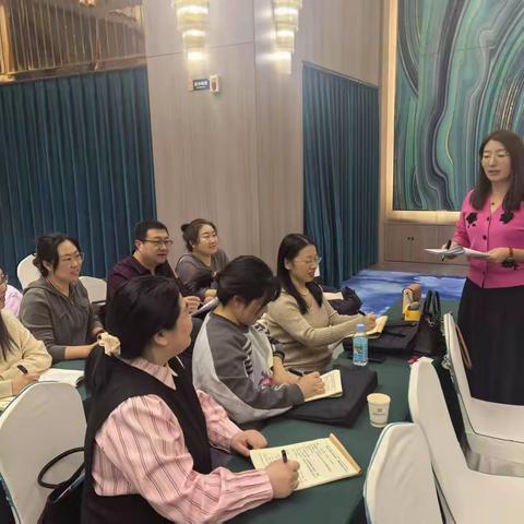 “借培训之力拔节生长 凭教育之梦破浪扬帆”——赤峰市原民族语言授课学校初中生物学教师使用国家通用语言文字教育教学能力提升专项培训开班仪式