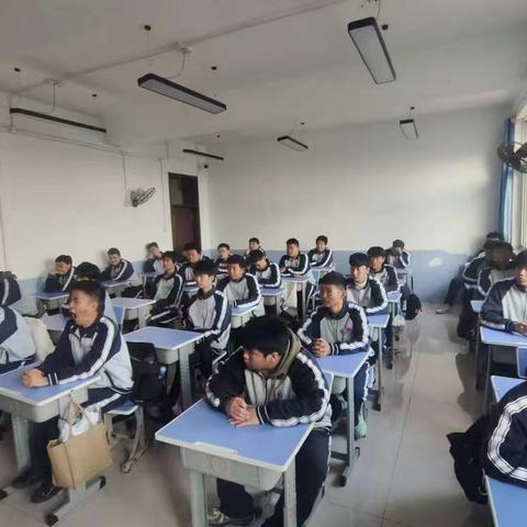 培养学生良好的日常行为标准——23中餐