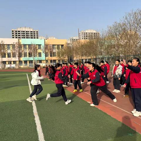 奔跑吧，少年！——乐陵市城西小学11月份五年级活力四射的体育课纪实