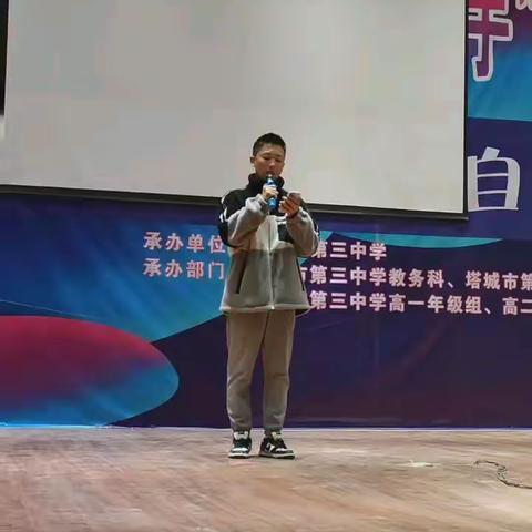 心怀热爱与追求，只愿用声音打动你我。——校园之声广播站欢迎你们的加入！