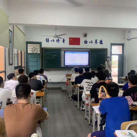 株洲高速轨道职业技术学校2406班第二周成长周速递