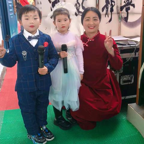 热烈恭贺爱幼托育园2025年元旦文艺汇演圆满成功