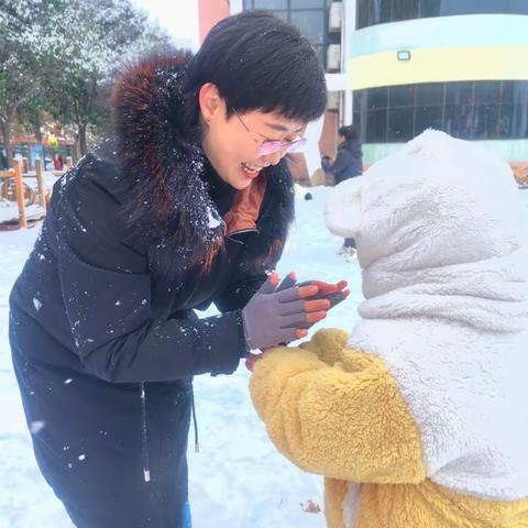 雪遇童年，幼见快乐——阿尔卡迪亚幼儿园玩雪记