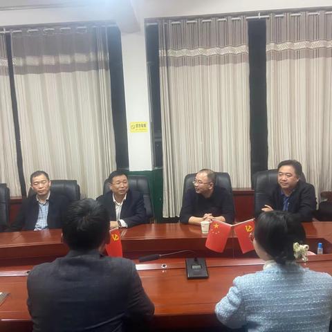 心系支教教师   慰问温暖人心