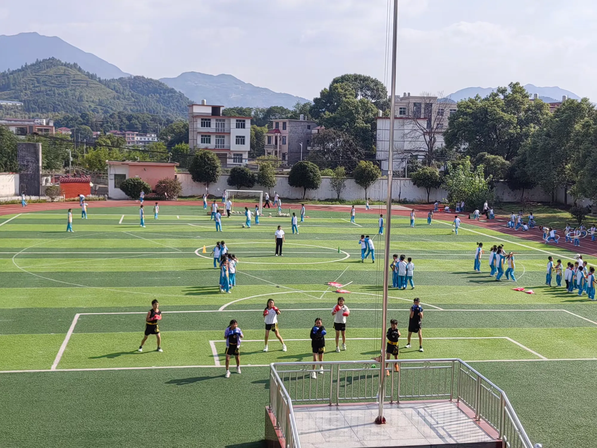 上栗县鸡冠山乡中学图片