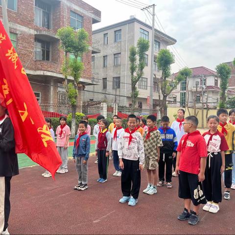 运动会上展风采，青春赛场勇争先——屏南小学秋季运动会纪实