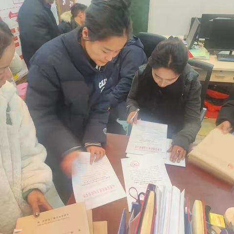 甘孜县副县长拉姆带队“一办六组”赴虾扎镇开展森林草原防灭火工作交叉督导检查