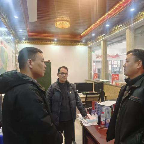 州生态环境局、监测与应急管理科科长李西林率工作组赴我镇开展森林草原防灭火工作督导检查