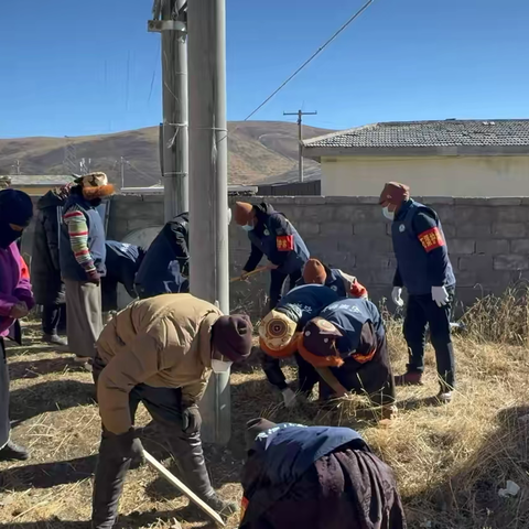 【全民行动 全域除患】 虾扎镇开展“五周五缘”可燃物清理工作