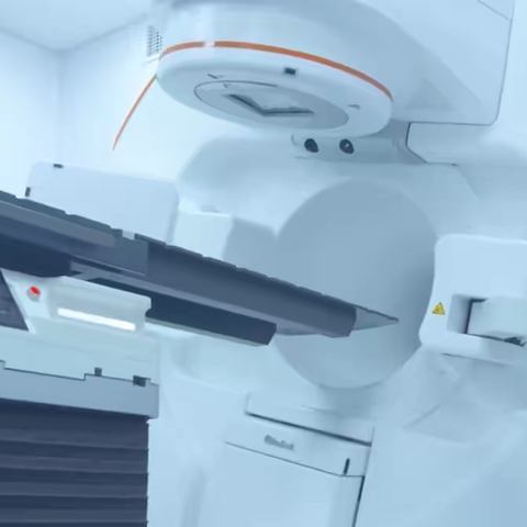 放疗为什么要憋尿？