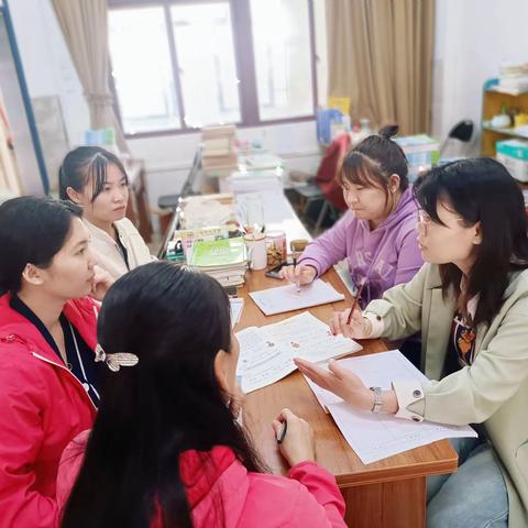 《提高五年级学生计算小数乘除法准确率的研究》第二次研究课活动简讯（二）