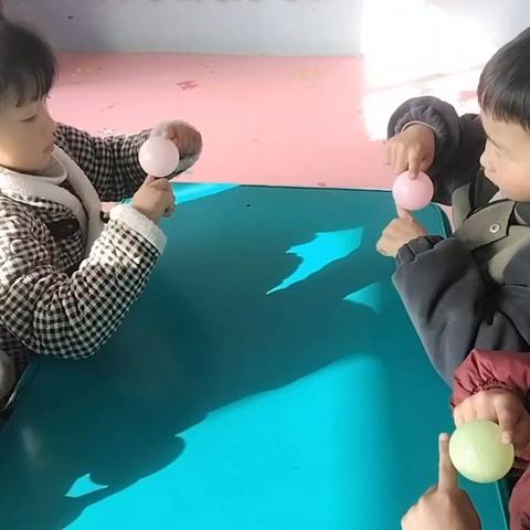 【游戏成果展示】———甘井镇中心幼儿园大一班室内游戏【手指转球】