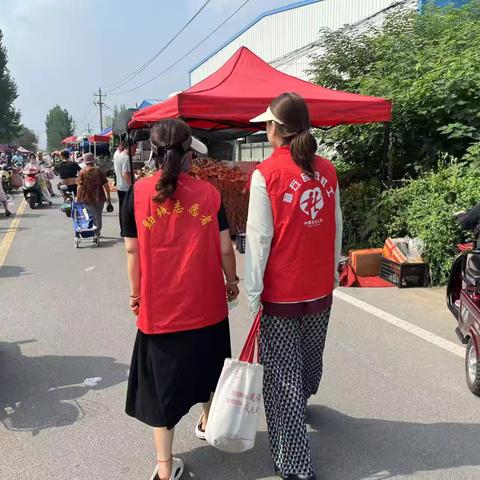 清凉一扇，守护一夏—— 龙山街道社工站的“夏日安全守护行动”