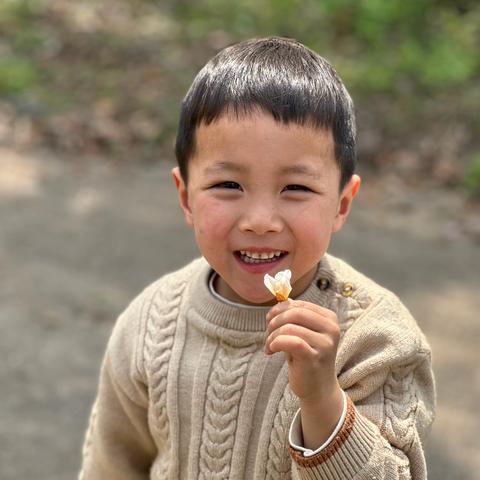 “探索自然奥秘 共享春日童趣”——赣江源镇中心公立幼儿园小班春游活动