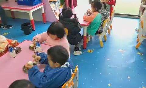 新建区迪启博幼儿园小一班第十五周学习与生活