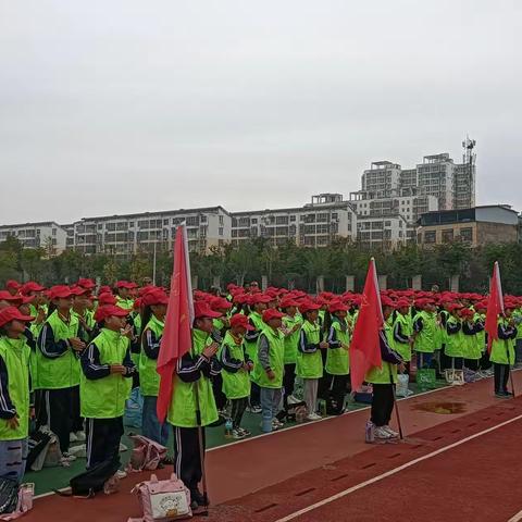 “勿忘历史，传承红色精神”综合实践教育进校园活动----唐河县兴唐中心小学四年级