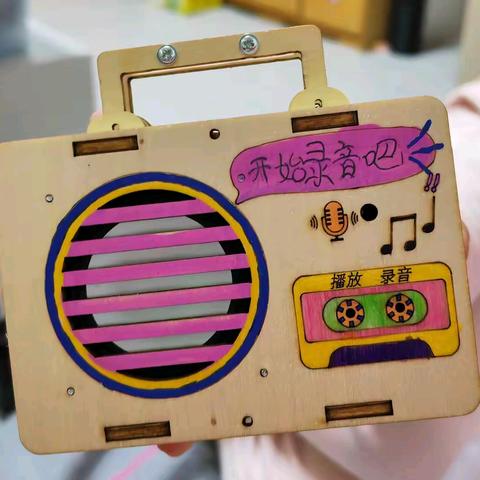 西三旗街道温馨家园开展录音机DIY体验活动
