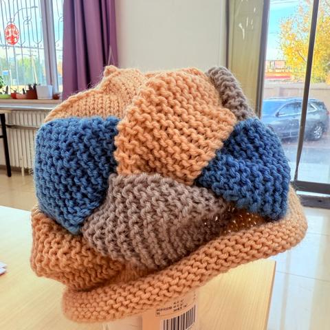 西三旗街道残联开展“针心织暖”手工编织冬帽活动