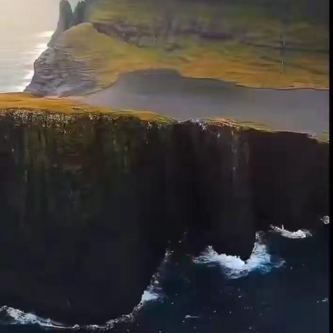 招聘客服 包吃住