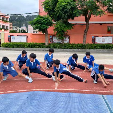 弘文学校初中中短跑社团