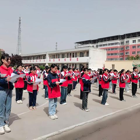 浸润书香，典耀中华——平舆县十字路乡第一小学读书日诵读活动