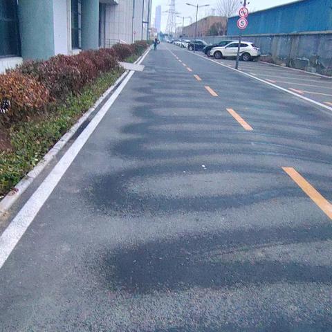 卫生区和机房打扫