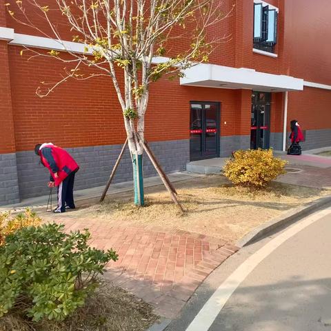 校园实践包周——药剂2303班