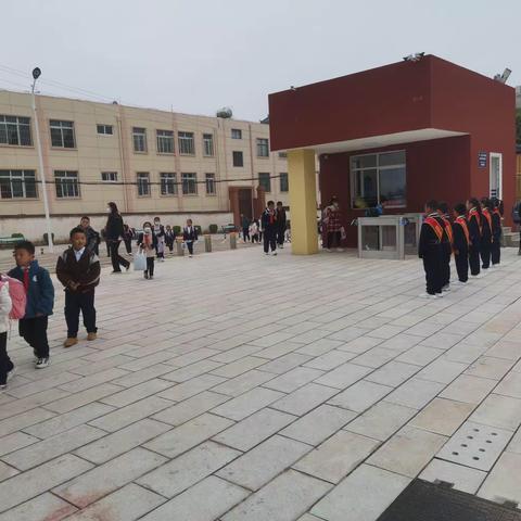 跟岗学习赋能量 砥砺笃行促前行——禄丰市妥安乡小学到楚雄开发区小学跟岗学习(一)