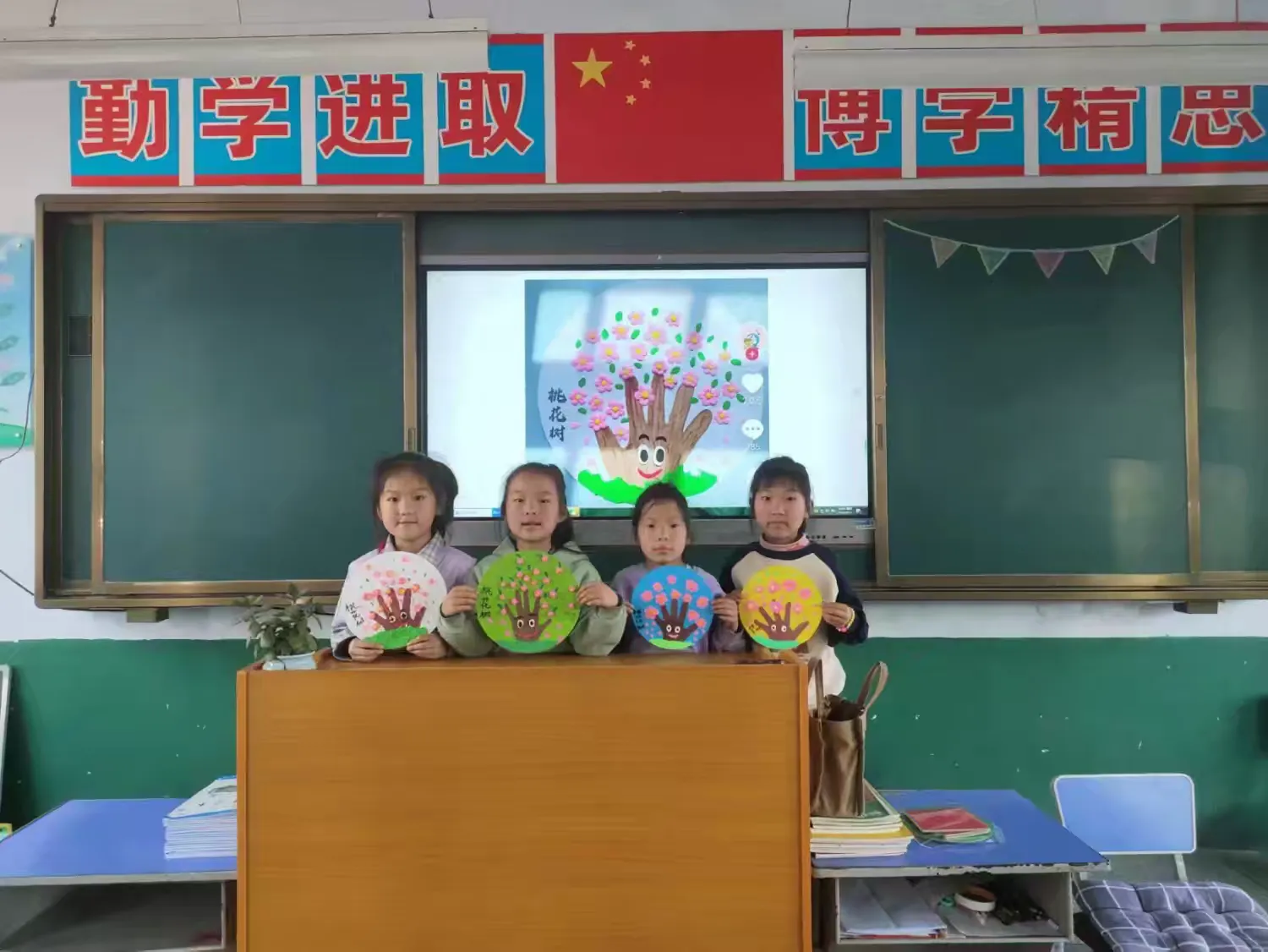 简篇-【川口教育】中心小学:手随心动,创意无限 —— 川口乡中心小学手工社团学期活动总结