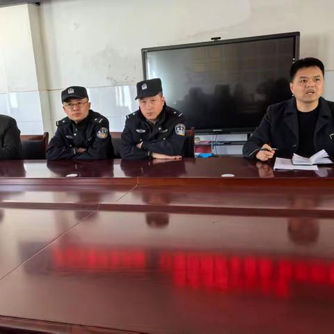 磨砺防暴﻿应急技能，打造校园安全堡垒 ——砖窑湾镇中心小学反恐防暴应急演练