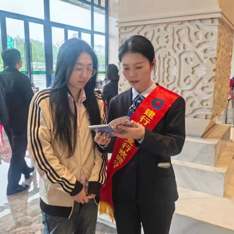 奔跑资溪马拉松 金融护航伴我行
