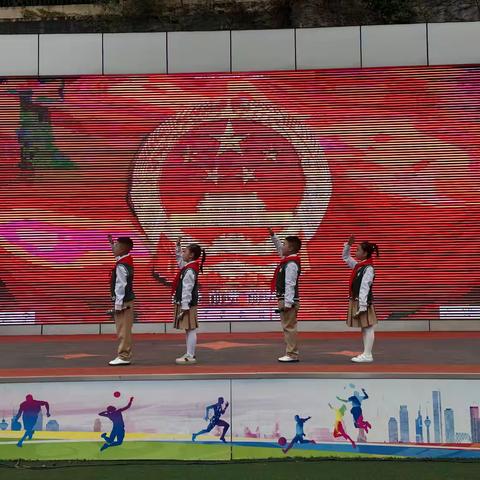 晶山小学第7周主题升旗仪式 ----“清明祭先烈，传承正当时”