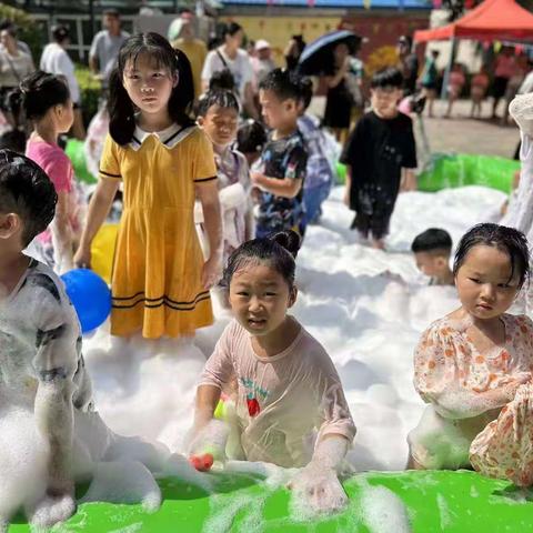 《荣万家第五届呦吼家庭活动节》