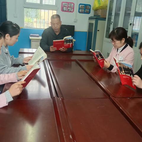 共读一本书，携手共成长